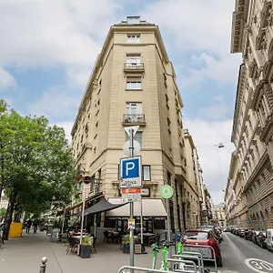  Apartment Amora Homes Breathless Panorama Basilica With Balcony Need Reservation For Free Parking